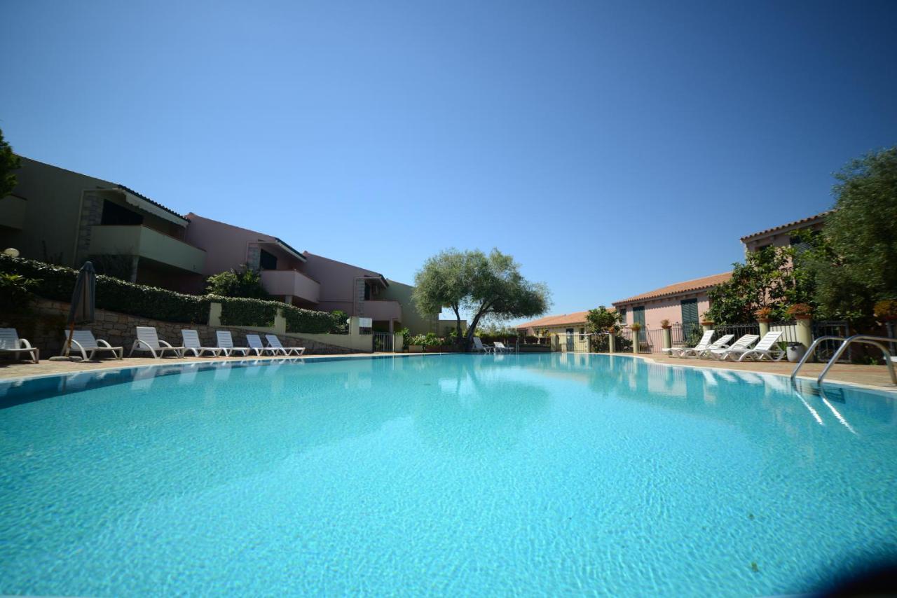 Villaggio Sa Ventana Badesi Ngoại thất bức ảnh
